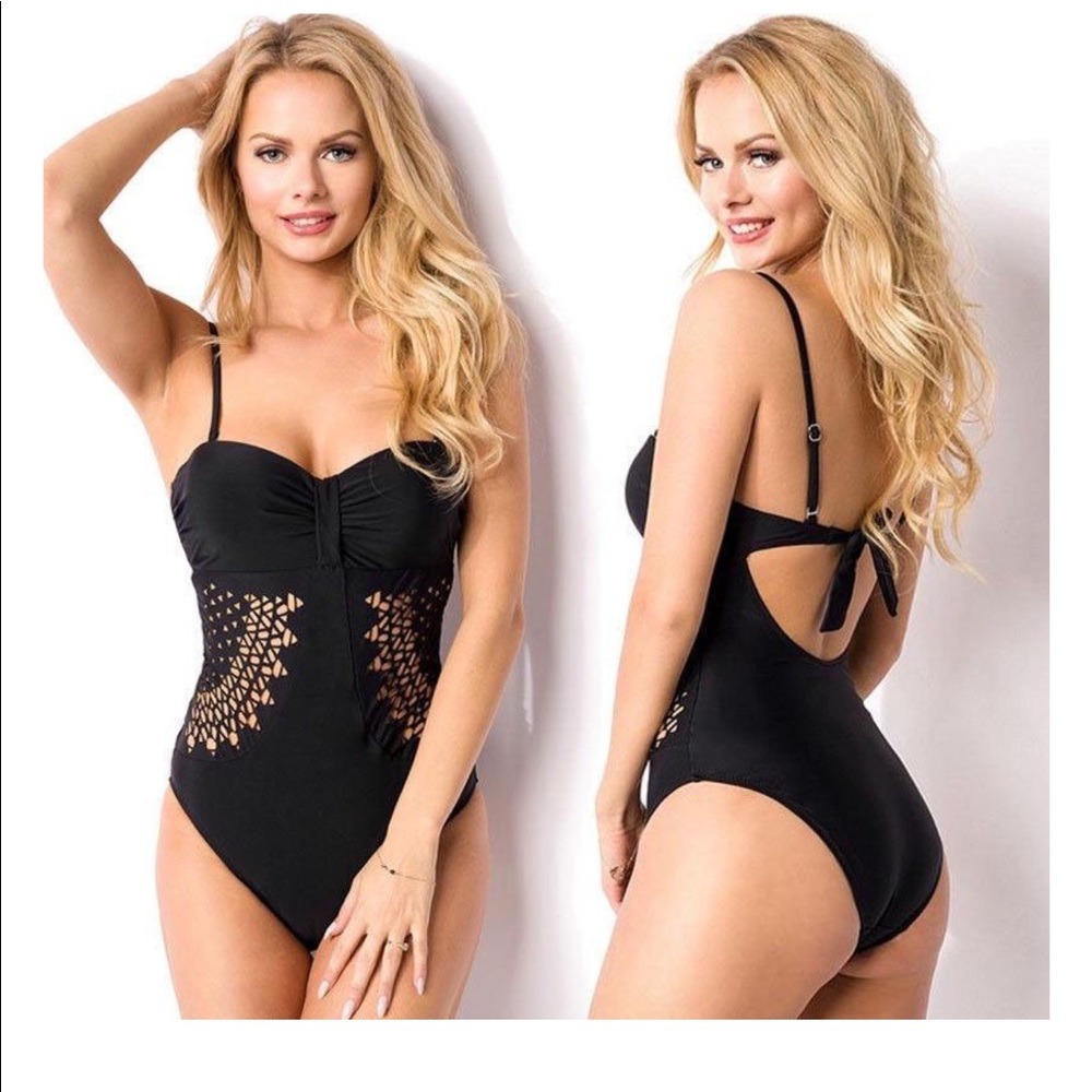 Women’s XL swimsuit